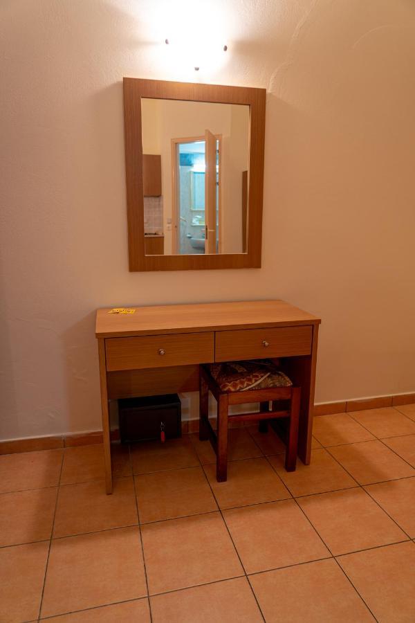 Angela Pefkos Apartmán
